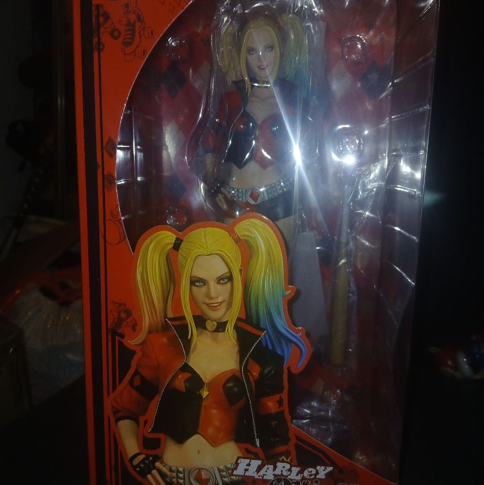 Harley Quinn 1/6 scale kala series